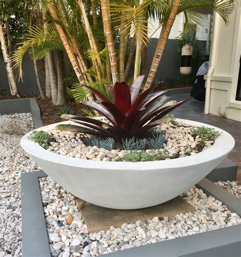 Large Planters Ideas - Garden Plant