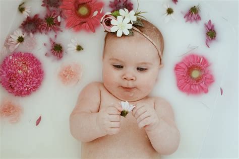 How To Make Baby Milk Bath - How To Give Your Baby A Relaxing Breast ...