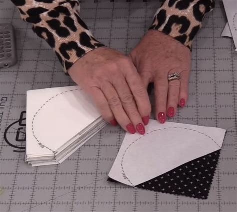 Image result for Clamshell Quilt Pattern