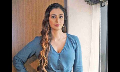Tabu, Kareena Kapoor and Kriti Sanon to star in comedy 'The Crew'