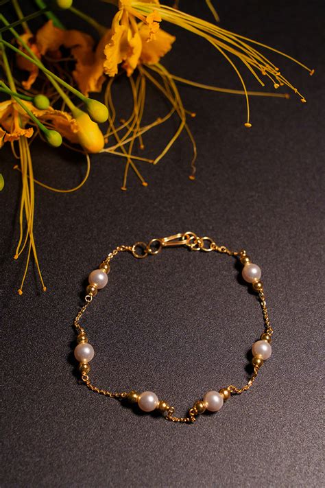Pearl and Gold Bracelet – Shivani Jewellers