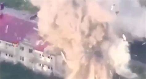 Video shows how Ukrainian Air Force use Western bombs to turn Russian ...