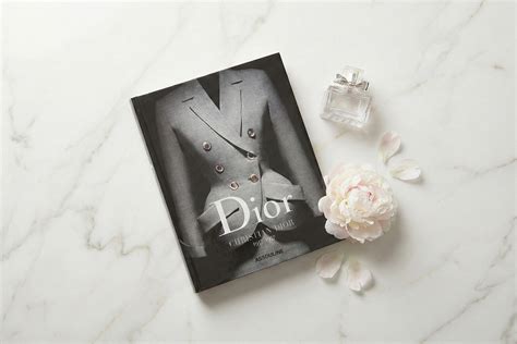 7 Best Dior Coffee Table Books (2026) — Reviewed & Ranked | Prettybooks
