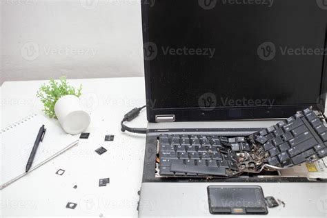 Broken Bad Computer 的图像结果