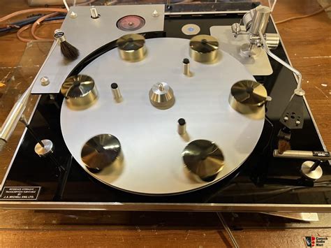 Michell Turntable 的图像结果