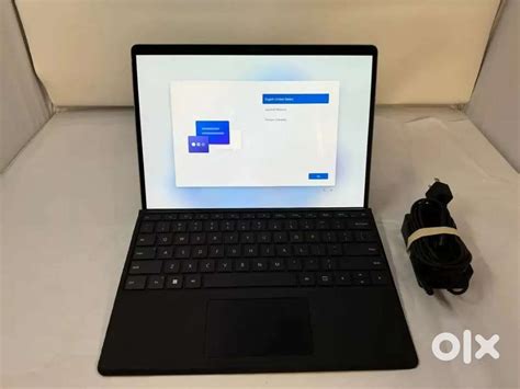 Microsoft Surface Pro 8 13” Touch i7-1185G7 16GB 256GB SSD Win 11 Pro ...