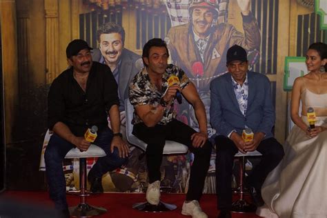 Kriti Kharbanda, Bobby Deol, Dharmendra, Sunny Deol at the Trailer ...