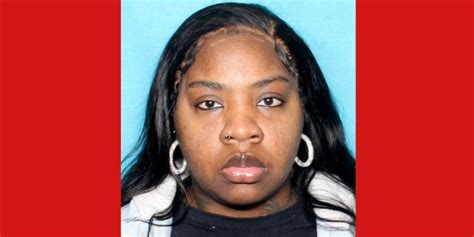 Woman with multiple active felony warrants wanted in Louisiana and Texas