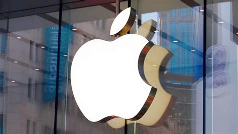 Apple Stock Slips After Earnings. Wall Street Isn't Worried | Kiplinger