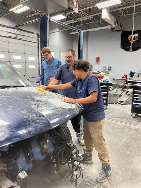 Auto Body Technology 的图像结果