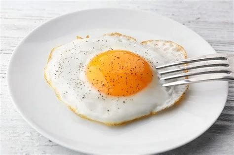 how to cook sunny side up egg step by step brainly