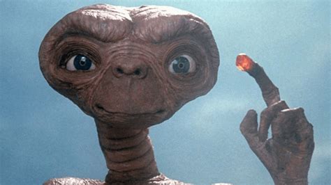 沒有哈里遜福特就沒有《E.T. 外星人》⋯這部經典電影 40 週年了，導演史蒂芬史匹柏親揭祕辛 – 電影神搜