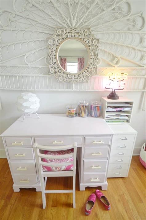 Girls Room Desk 的图像结果