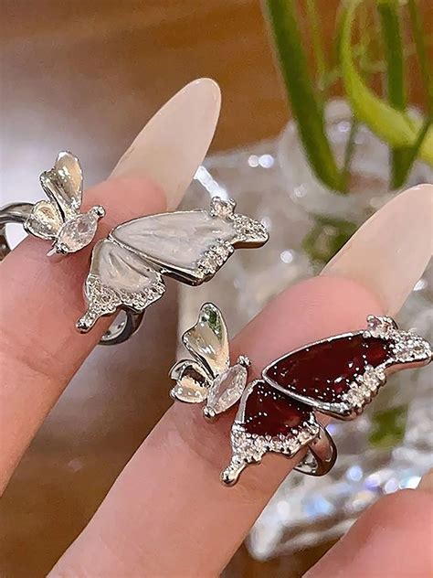 Butterfly Ring Set | Savana | Bestsellers