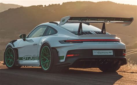 Porsche 911 GT3 RS 2023 ganha edição especial Tribute Carrera RS - Carnow - Portal Automotivo