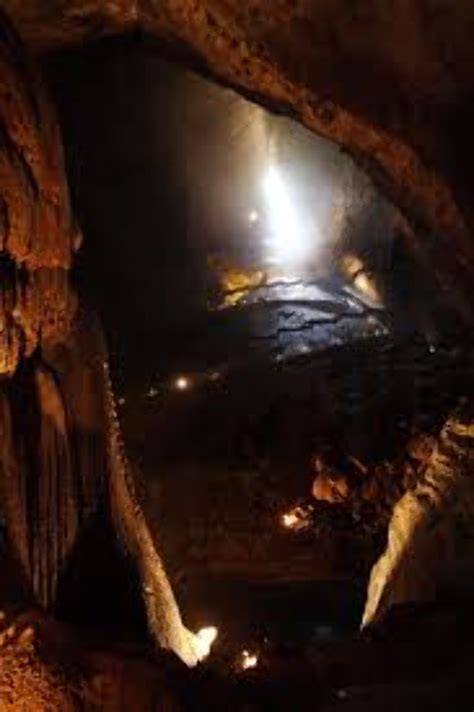 Marvel Cave, missouri, United States Of America - Top Attractions ...