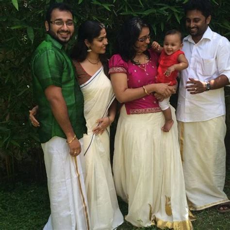 Muktha, Rinku Tomy, Rimi Tomy's Onam Celebrations - Photos,Images ...