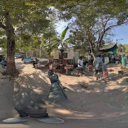 Kavi Vir Narmad Statue - Park - Ahmedabad - Gujarat | Yappe.in