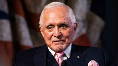 Dan Pena's Instagram, Twitter & Facebook on IDCrawl