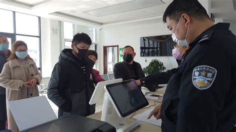 便利境外人员办证和申报临时住宿登记，上海公安推出服务进博会新举措_专题 _ 文汇网
