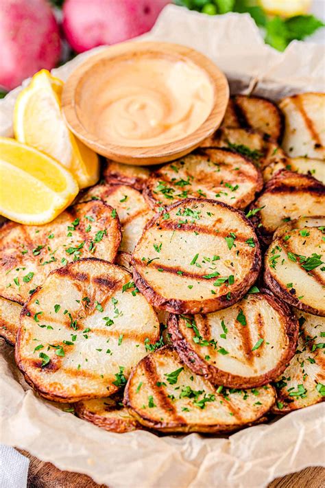 Grilled Potatoes - Easy and Delicious ! | Mom On Timeout