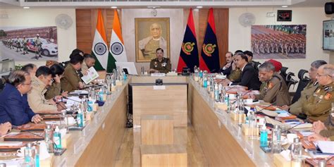 Interstate Coordination Meeting at Delhi Police Headquarters Prepares ...