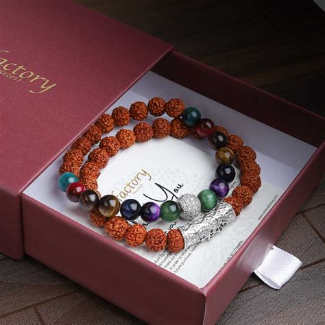 "Spiritual Gravity 7 Chakra Tiger Eye Rudraksha Bracelet" – Justwowfactory