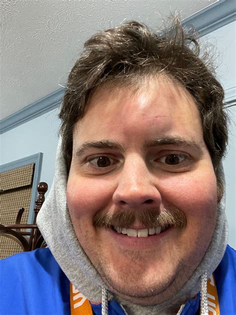 Kevin Powers – Medium