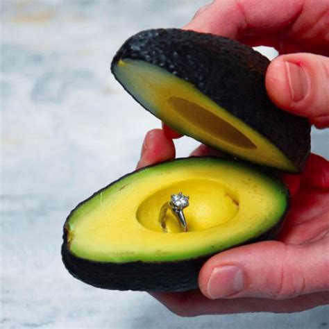 Because Why Wouldn’t People Be Using Avocados To Propose On Instagram ...