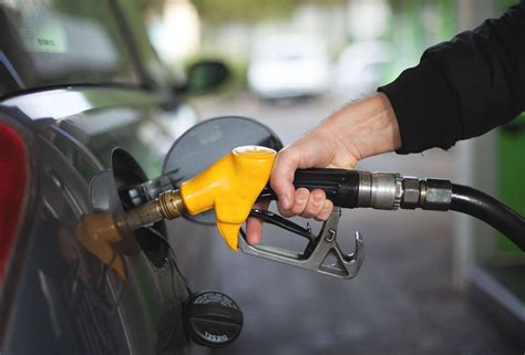 国内油价将迎来年内第十次上涨，所谓油价“天花板”还有一定距离 - 知乎