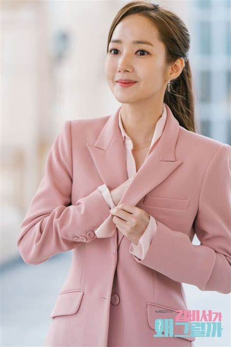 Business-Casual 女生 的图像结果