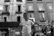 credenze popolari napoletane stasera a quot diario civile quot gli scugnizzi tra i vicoli di credenze popolari napoletane stasera a quot diario civile quot gli scugnizzi tra i vicoli di