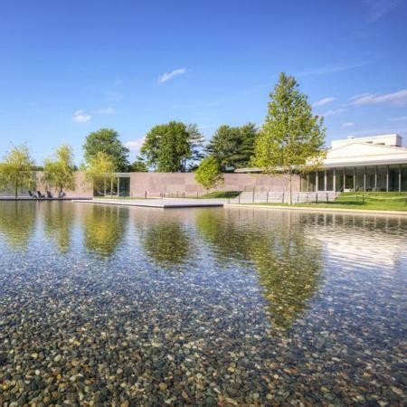 Great Art Collection - New Building is a Waste - Reviews, Photos - The ...