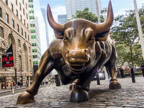 History of the Charging Bull (and How To See It) - The Wall Street ...