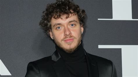 Dua Lipa et Jack Harlow s’ajoutent aux nouveaux couples de 2022! - Buzznews