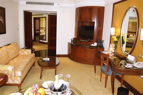 SHANGRI-LA EROS NEW DELHI | 5⋆ Hotel in New Delhi City Centre