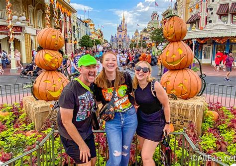 8 Things You NEVER Knew About the AllEars Team - AllEars.Net