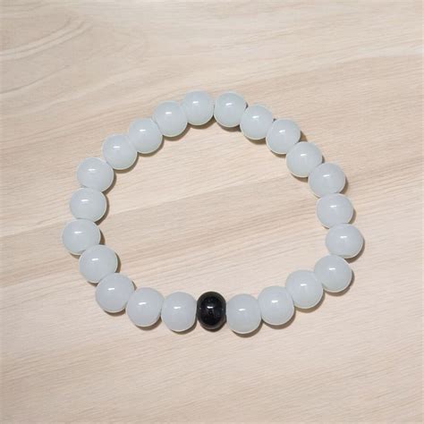 White & Black Agate Bracelet – 8mm Stretchable Lab Certified – Timeshopee
