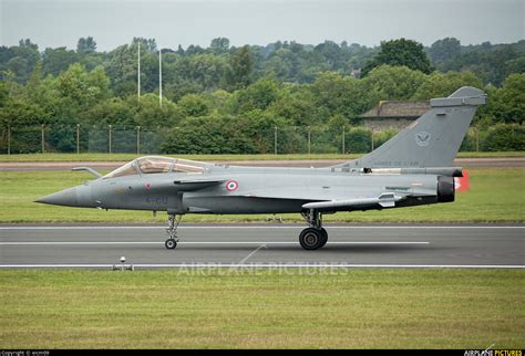 142 - France - Air Force Dassault Rafale C at Istres - Le Tube | Photo ...