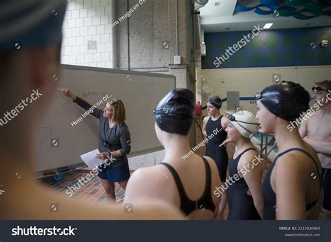4,273 Coaching Swimmers Images, Stock Photos & Vectors | Shutterstock