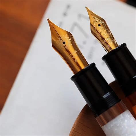 Moonman Majohn P139 Fountain Pen - White - Piston Filler – The Pen World