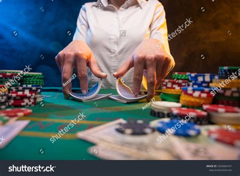 357 Playing Card Distribute Images, Stock Photos & Vectors | Shutterstock