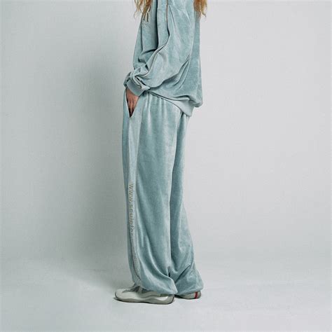 SCULPTOR Velour Track Pants BLUE 22FA-I（スカルプター ベロア トラックパンツ-ブルー） | atmos ...