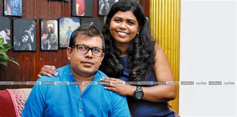 ‘ഒരു കുഞ്ഞില്ലാത്ത വേദന ഞാൻ മറക്കുന്നത്, കിച്ചനെ ഇങ്ങനെ മനസു നിറഞ്ഞ് ...