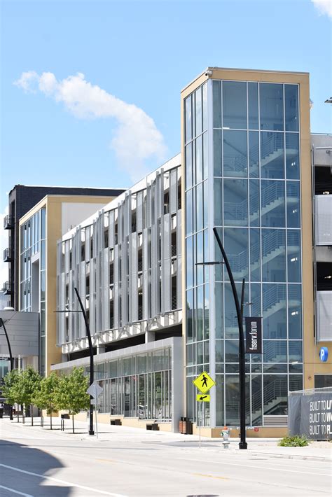 Milwaukee Bucks 5th Street Parking Structure - GRAEF