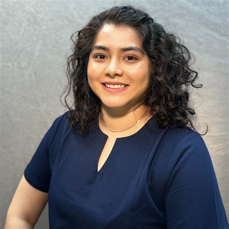 Valeria | Lincoln Plaza Veterinary Clinic