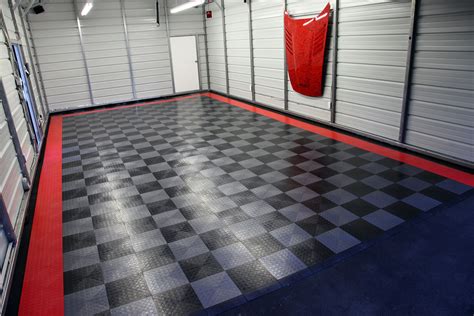 Motofloor Modular Garage Flooring Tiles | GoodDesign