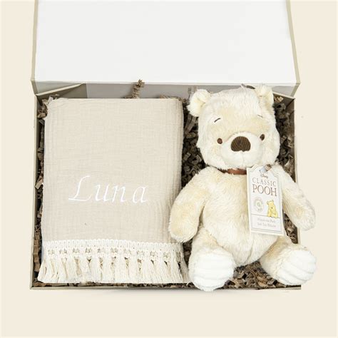 Personalised New Baby Gift Set | Winnie The Pooh | Rompibaby