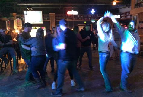 Spring Break Parties Dancing 的图像结果