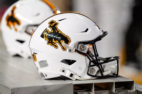 Head Coach Jay Sawvel Weekly Press Conference - Hawai'i Week ...